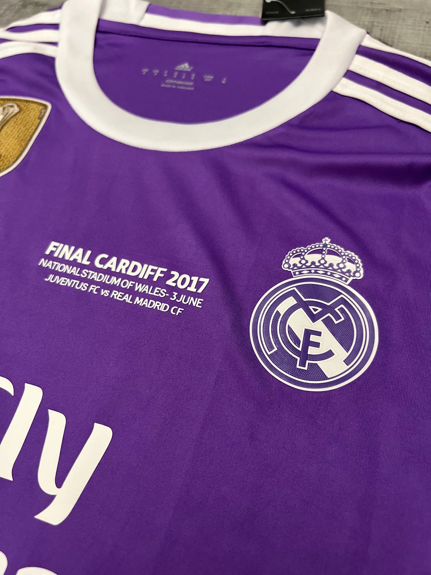 Authentic Ronaldo 2016-17 Football Shirt Real Madrid Long Sleeve Soccer Purple Jersey